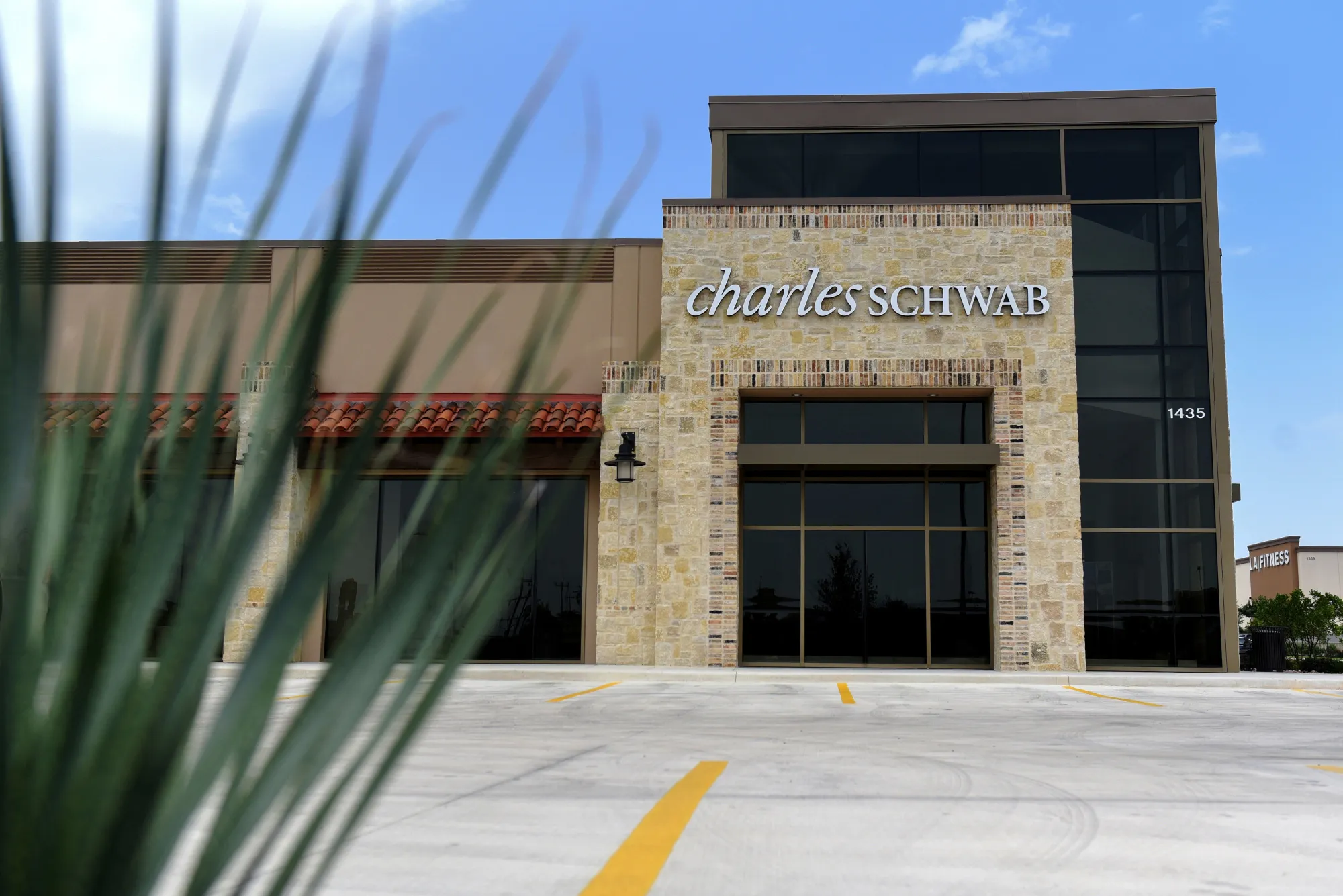 A Charles Schwab location in San Antonio, Texas.