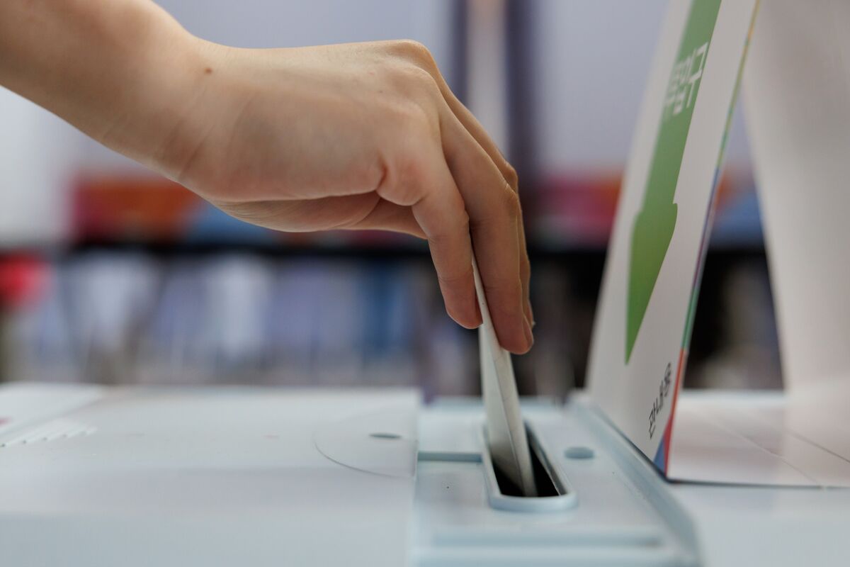 🟪"Il Futuro della Corea del Sud: Elezioni Presidenziali dopo la Crisi Costituzionale"
