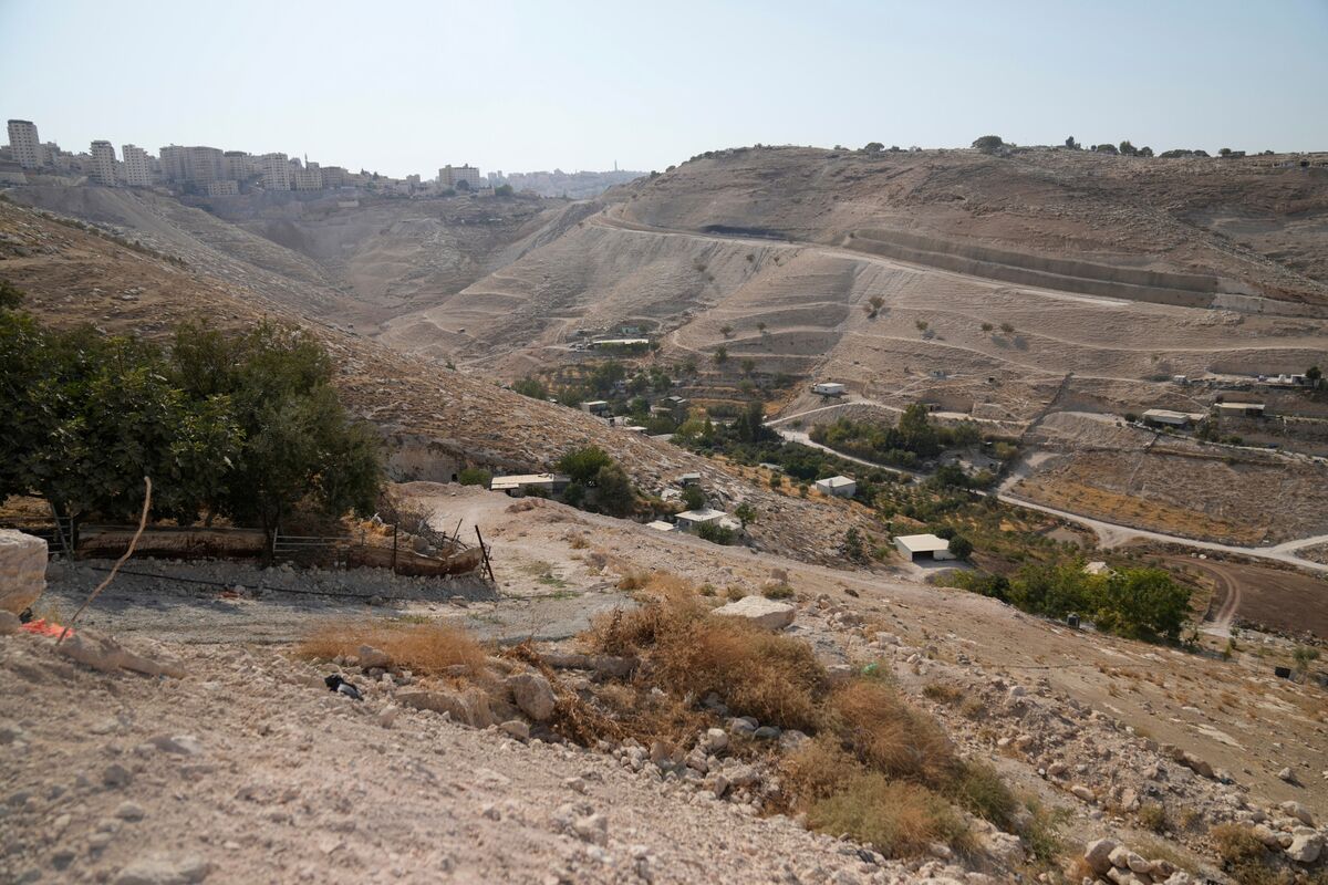 West Bank Palestinians Wait in Dread For Israel’s New Settlement
