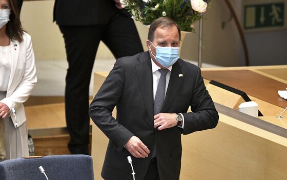 Sweden Sinks Into Political Chaos as PM Ousted in Key Vote