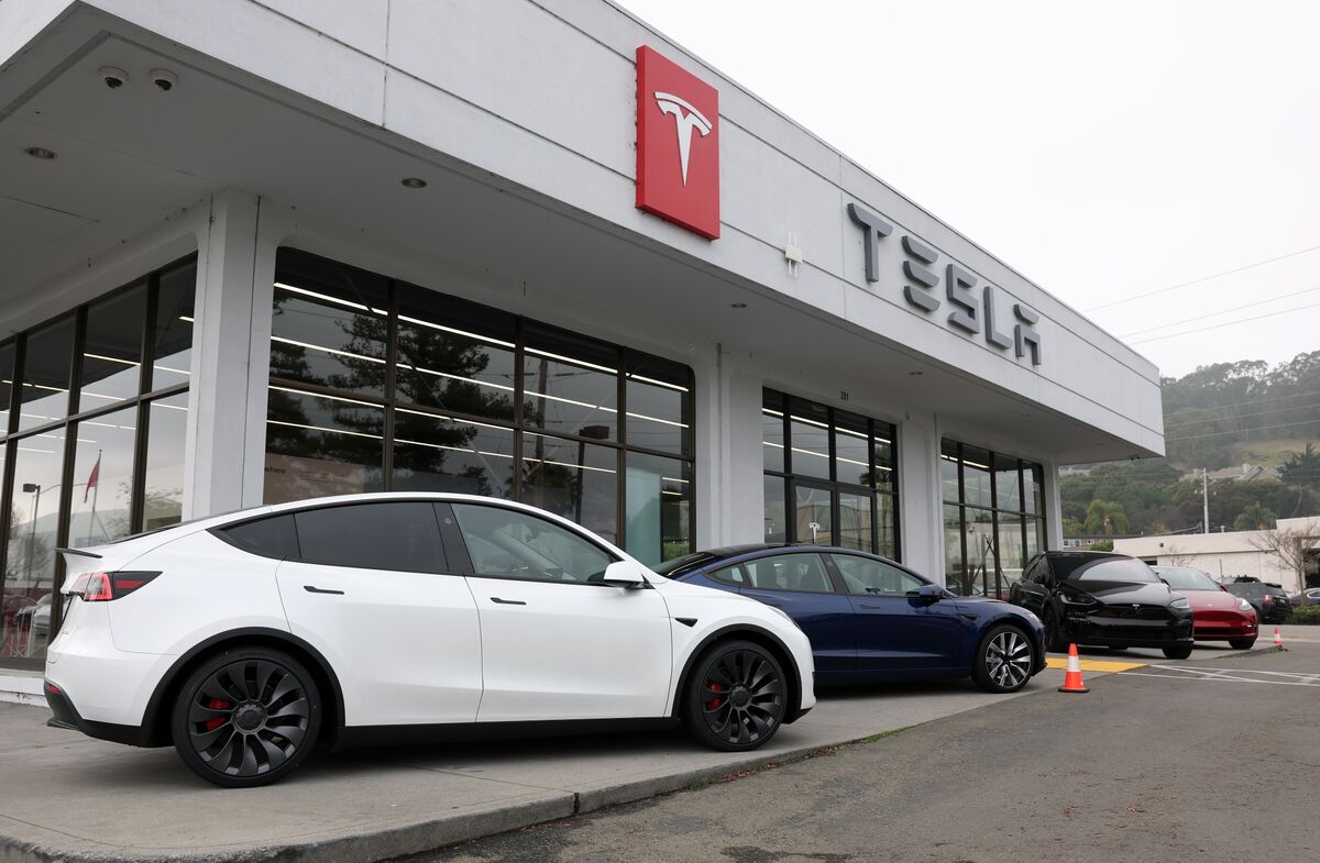 Tesla Is Redesigning Door Handles That Drew Safety Scrutiny