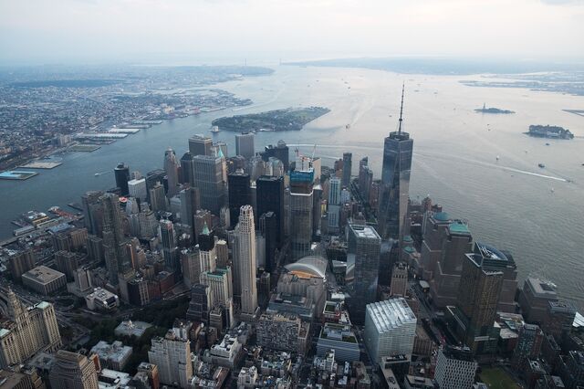 Bloomberg business news