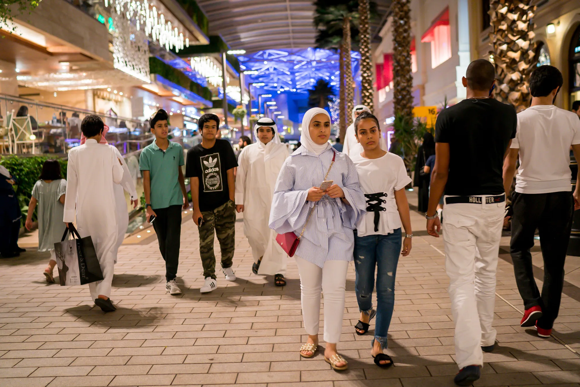 Shoppers in Avenues shopping mall in Kuwait City.&nbsp;