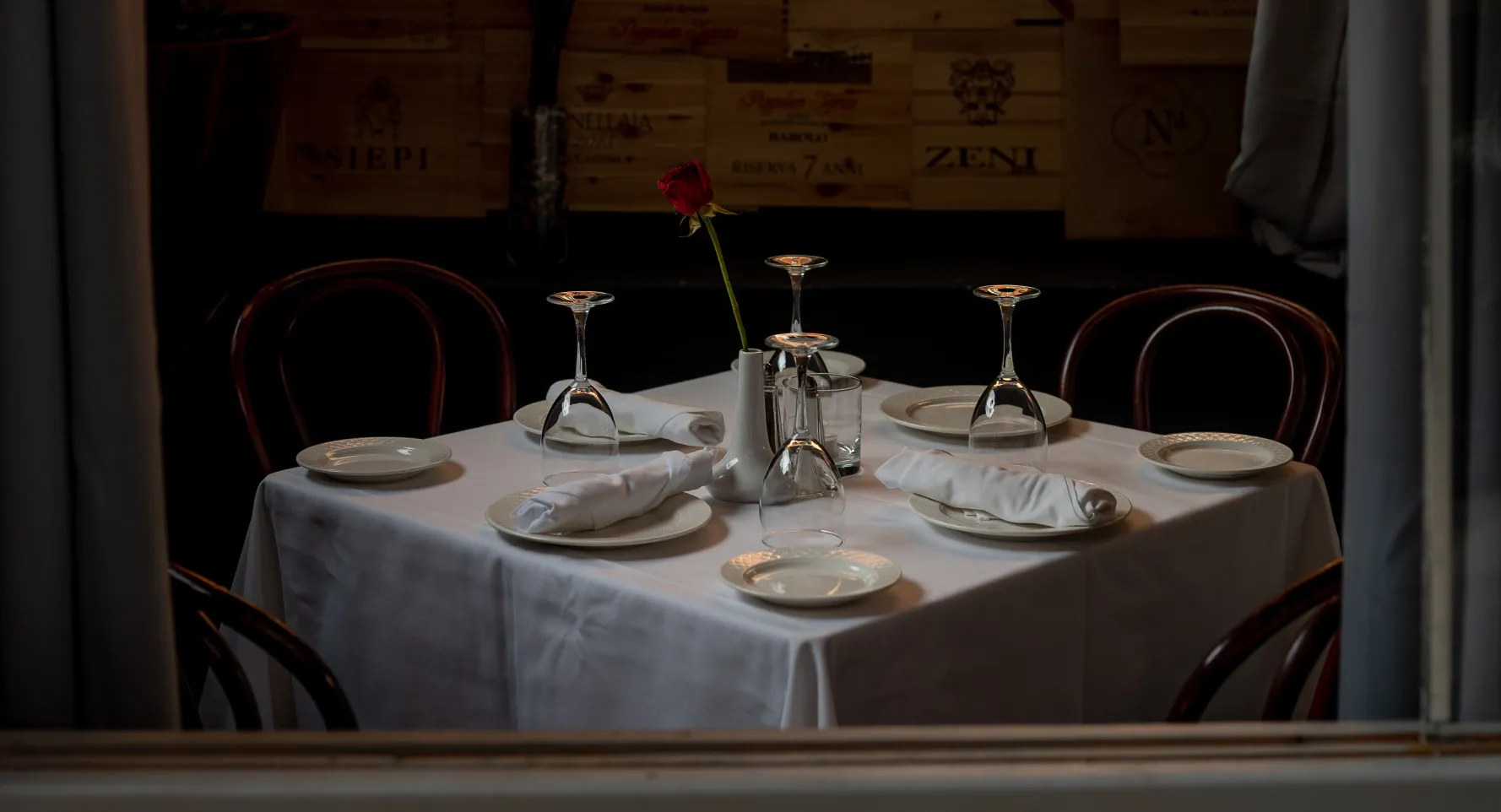 An empty dining table in the outdoor area of a restaurant in the Greenwich Village neighborhood of New York.