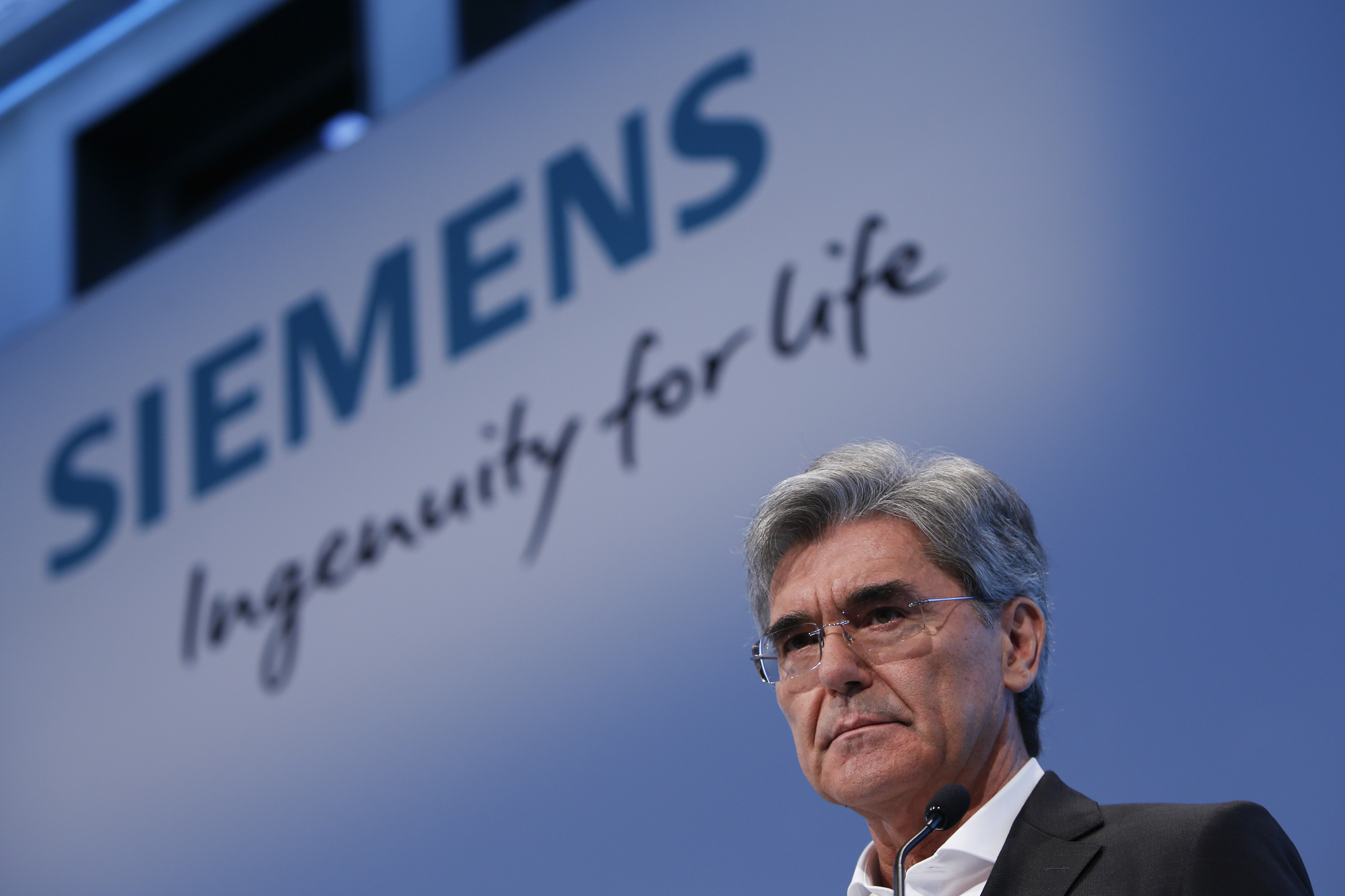 Siemens CEO Kaeser On Earnings, Business Overhaul, Trade - Bloomberg