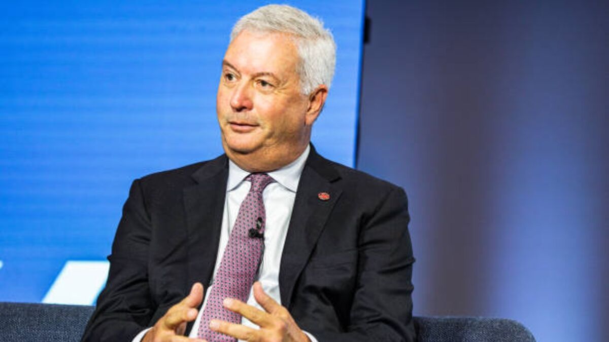 Air Canada CEO to Quit After Furor About Crash Condolence Video