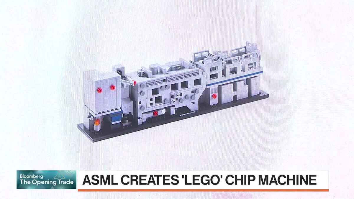 Watch ASML Sells Lego-Like Model of Chip Machine to Workers 