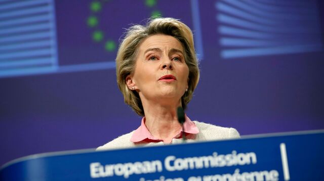 Brexit Trade Deal Sets Up EU, U.K. to Avoid Chaotic Rupture - Bloomberg