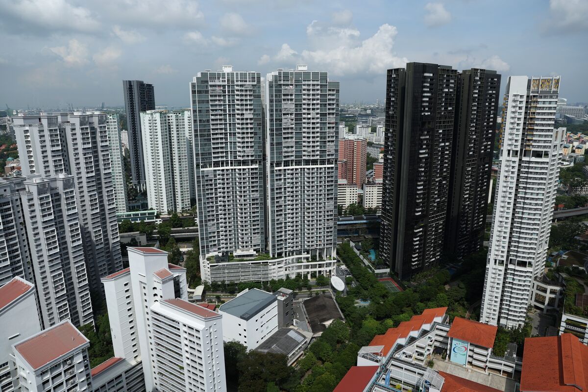 Rent Surges for Luxury Apartments in Singapore and London