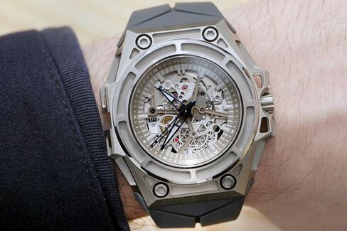 The titanium SpidoLite is much lighter than it looks.