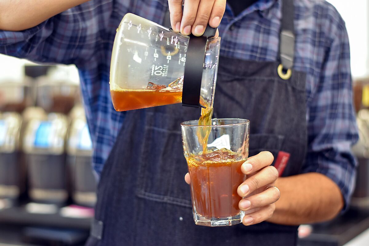 Pour Over Coffee vs Cold Brew: Unveiling the Ultimate Brew Battle