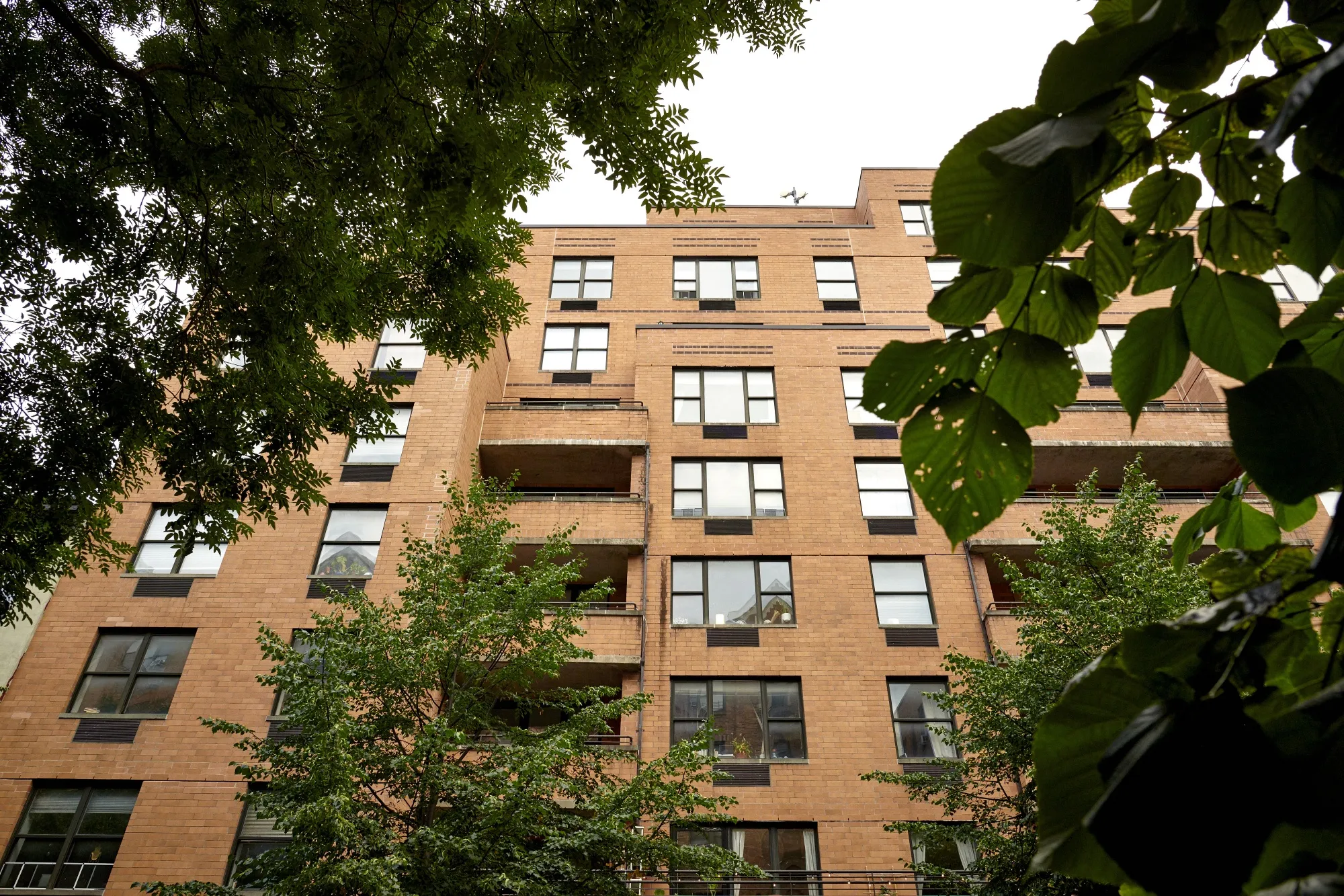 Manhattan Rents Soar To A Record With Landlords In Driver's Seat 