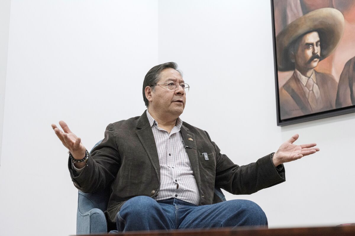 🟪"Bolivia: Il presidente Arce punta su prestiti esteri per combattere crisi del carburante e inflazione prima del suo addio"