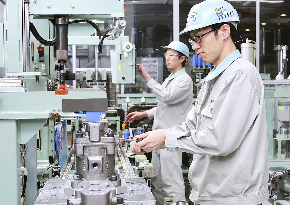 川崎重：中国建機市場の減速に警戒感ー設備増強計画を延期の可能