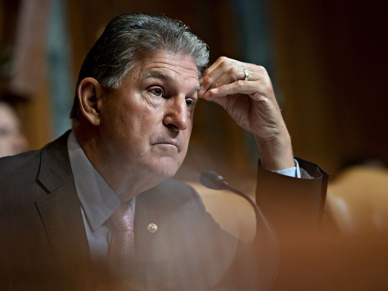 https://www.bloomberg.com/news/articles/2019-09-03/democrat-manchin-to-skip-governor-s-race-stay-in-senate