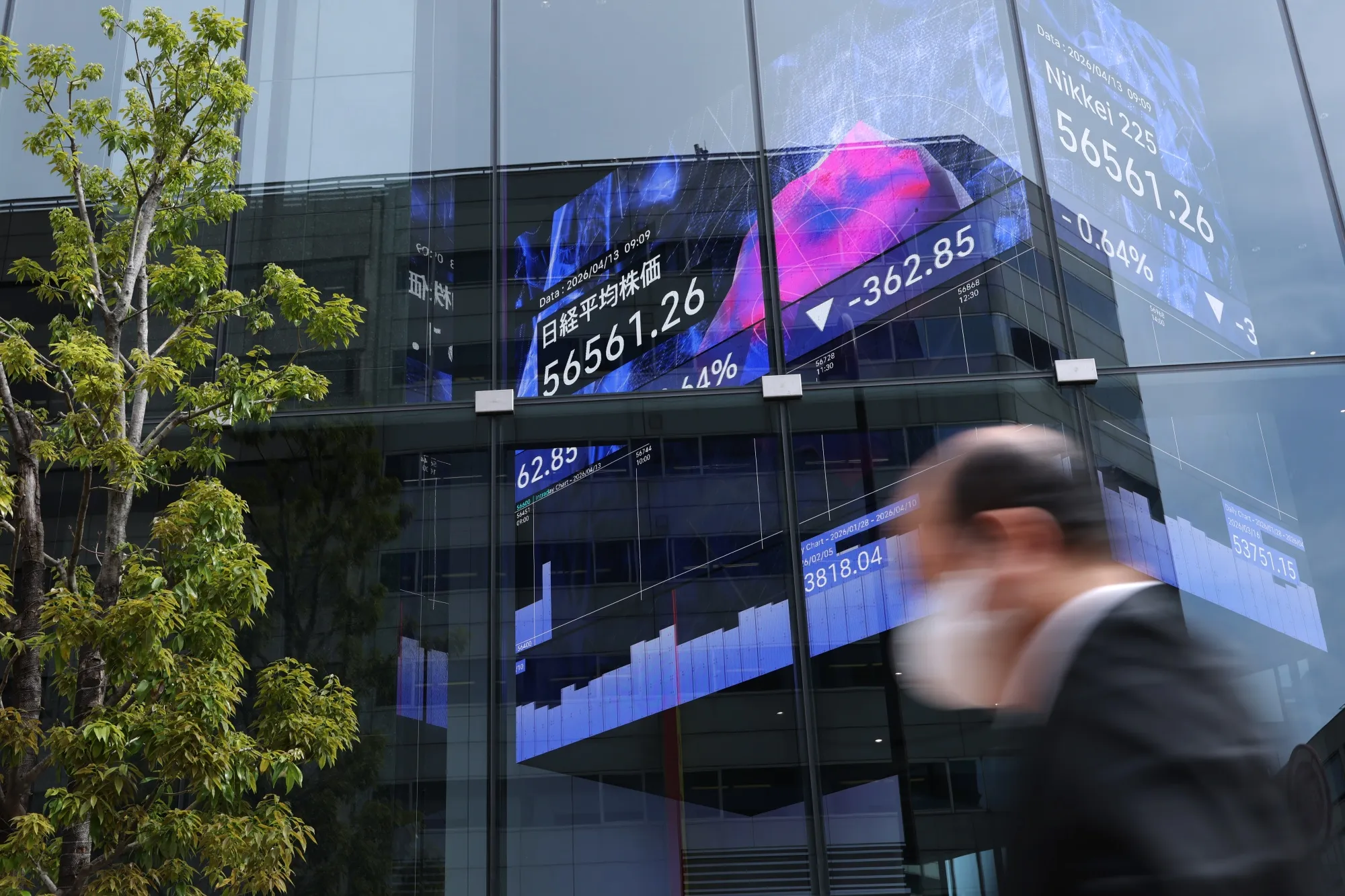 日本市況】長期金利一時29年ぶり高水準、中東懸念で株式と円も下落