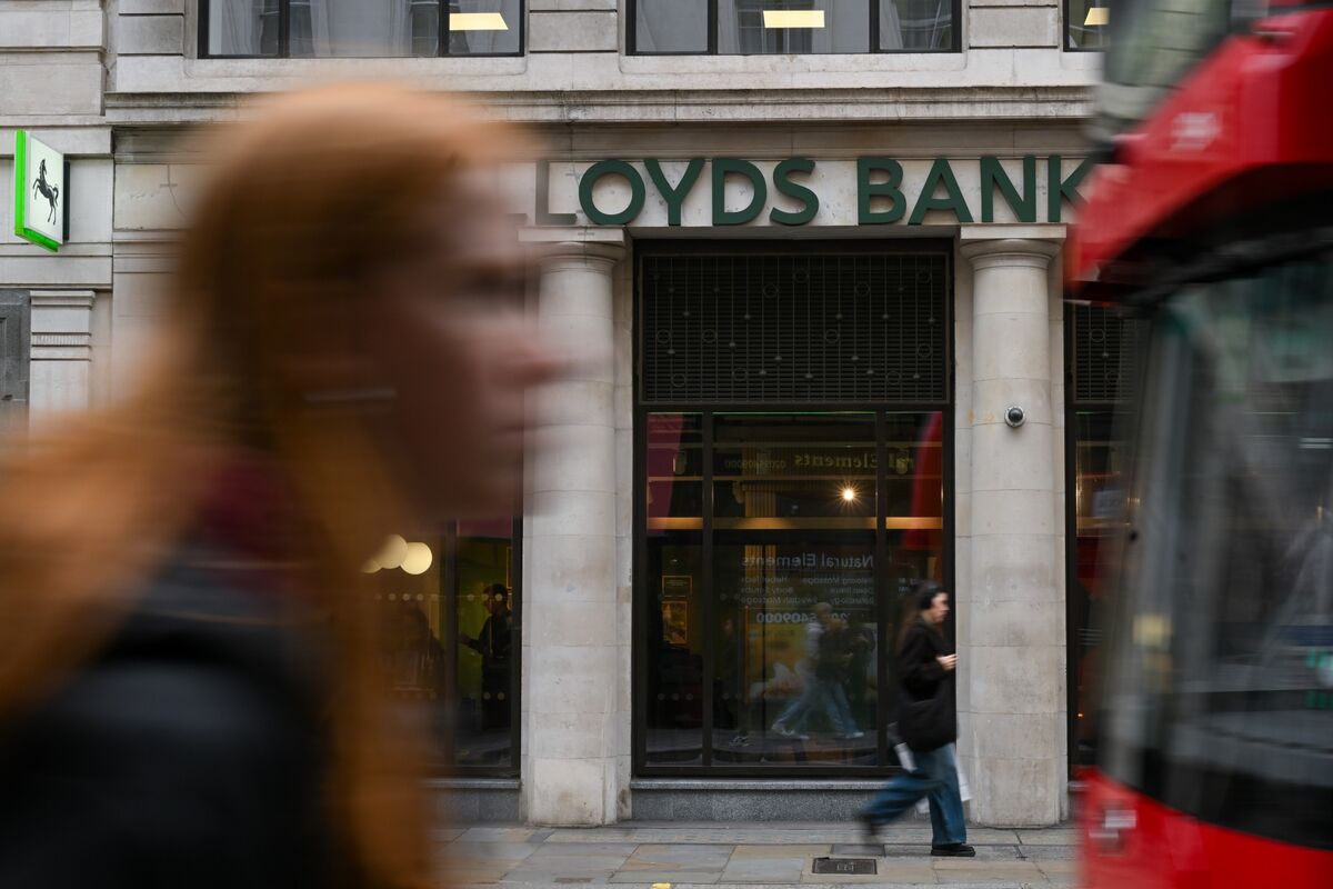 Lloyds to Offer Stripe’s Payments Software to Business Customers