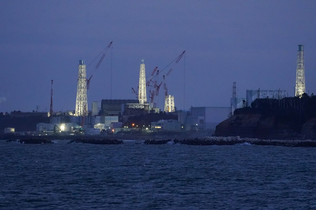 China dares Japanese officials to drink Fukushima wastewater