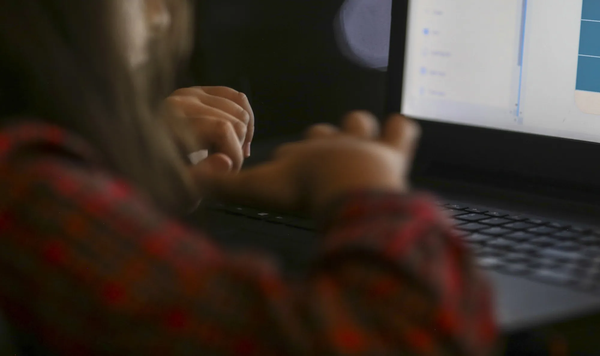 computer child