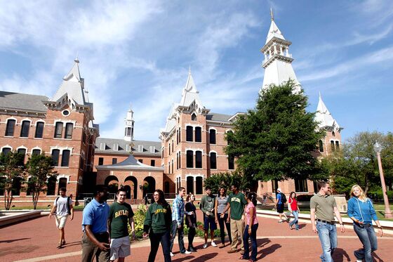 Notre Dame and Baylor Admit More Legacies Than Harvard and Yale