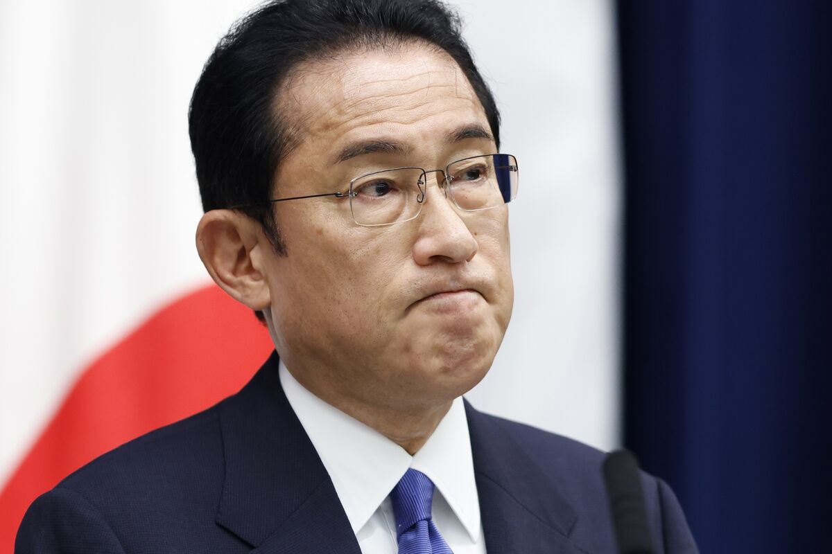 【財政】金融政策は維持、「景気に大きな影響」－岸田首相