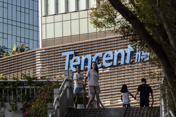 Tencent Game Threat Seen Overdone in NetEase?s $8 Billion Selloff