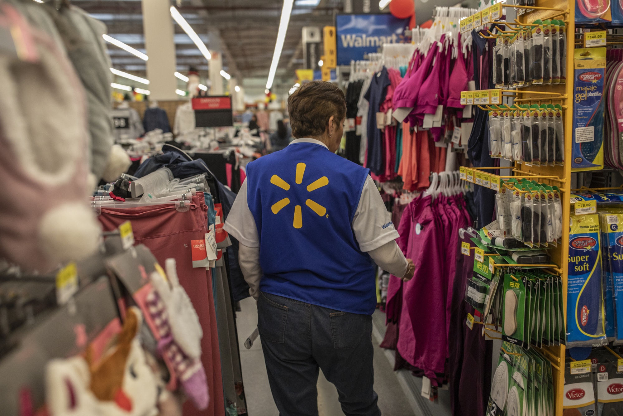 Walmart Has Designed Inclusive Vests for Store-Level Employees