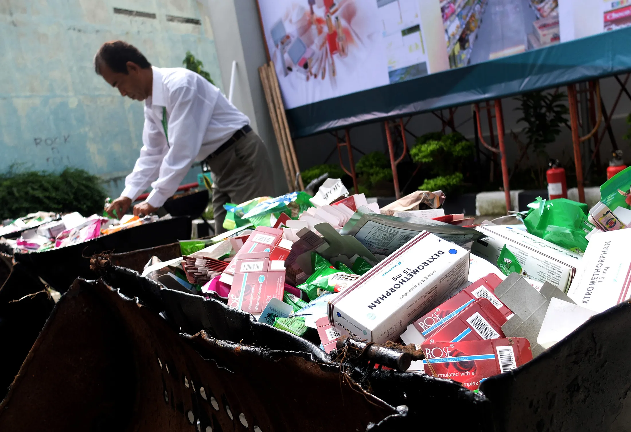 INDONESIA-HEALTH-CRIME-VACCINE