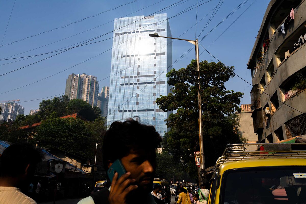 Mumbai’s Skyline Is Soaring. So Is the Pressure on Housing