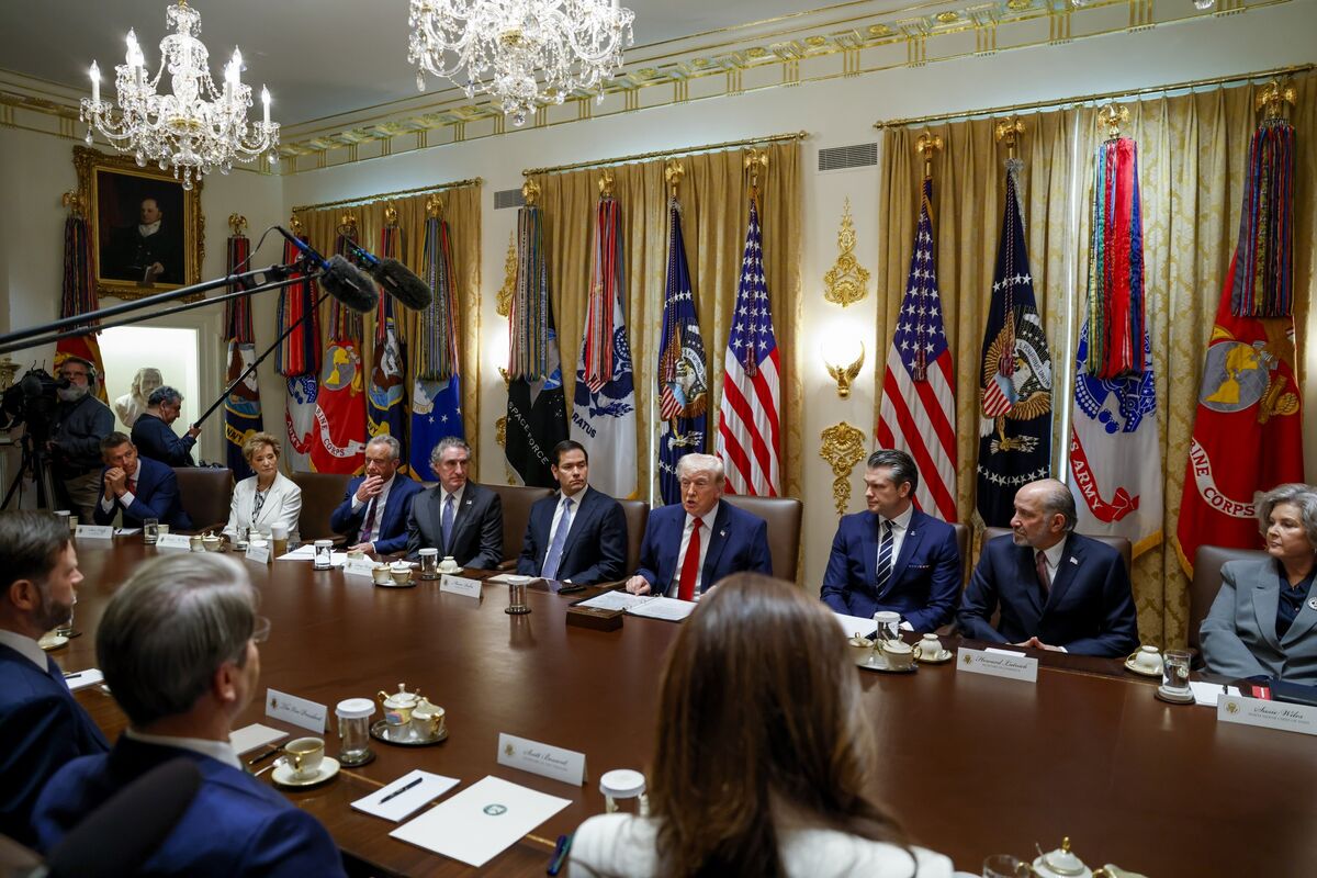 Trump’s Cabinet Gets a Shuffle as Political Pressures Build