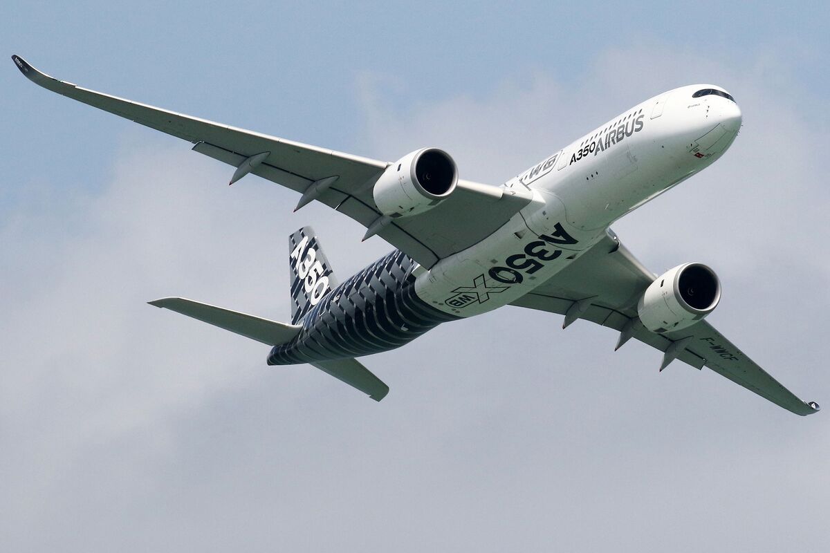 Airbus Targets Farnborough Show for Update on Bigger A350-1000
