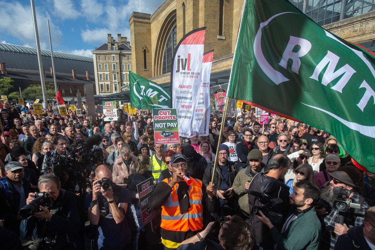 Where People Protested in Britain on October 1: Details Here - Bloomberg