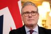 Starmer Plays Down Mandelson-Epstein Theories Over Stolen Phone