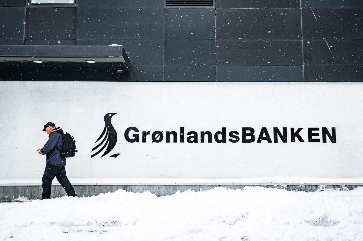 Tiny Greenland Lender Jumps 40% as Trump Fuels Investor Bonanza