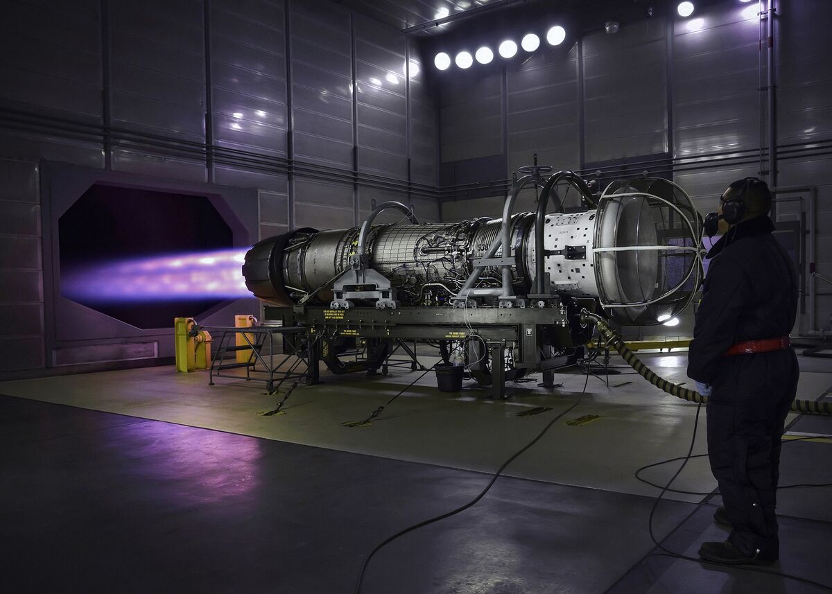 Turkish Jet Fighter, Billions in Arms Exports Hinge on US Engine