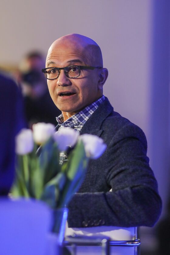 Microsoft CEO Hunts Anew for Creator Hub After TikTok Bid Fails