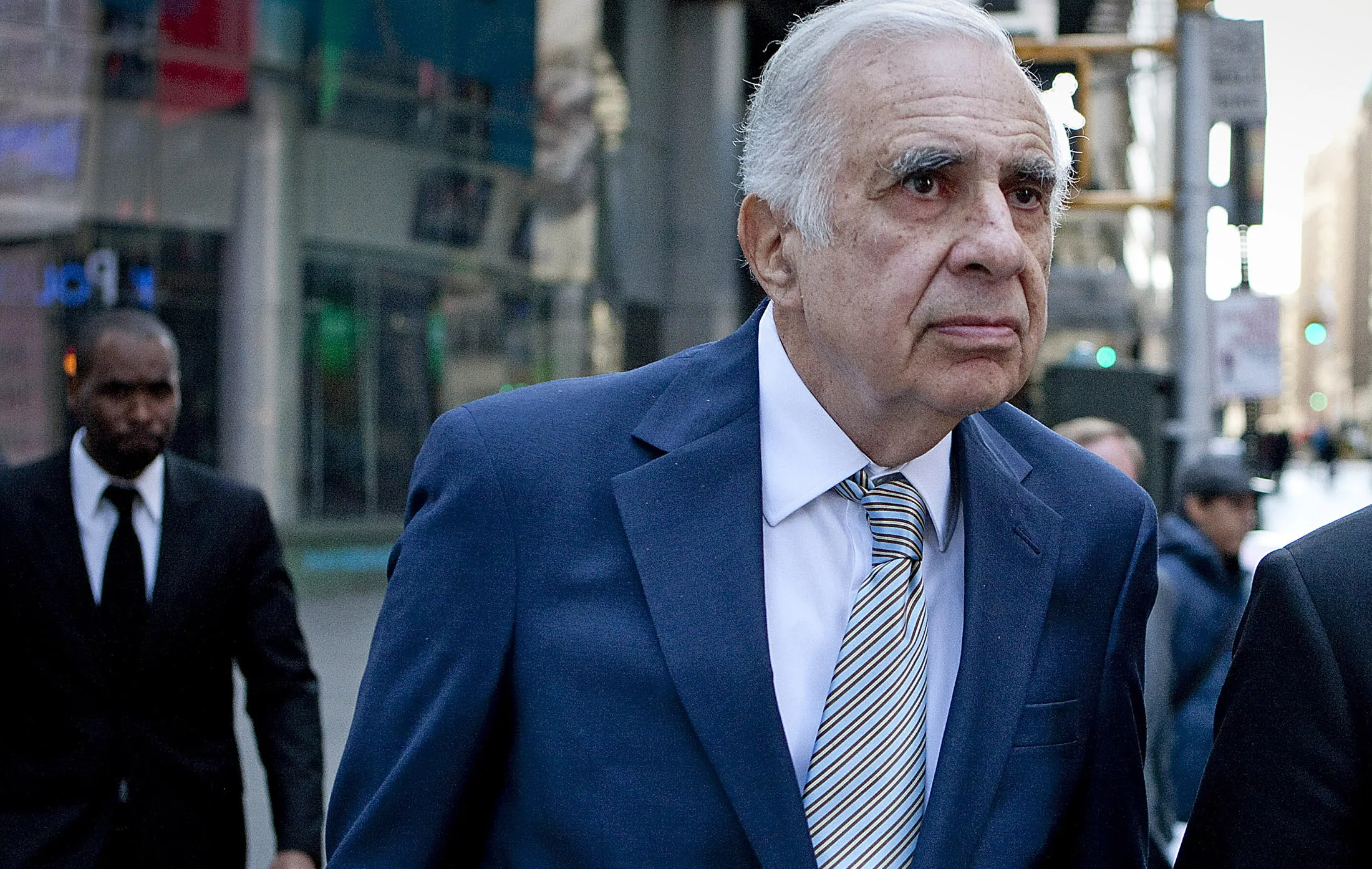 Carl Icahn.
