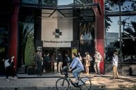 Tariffs Hit Mexican Peso As US Risks Shield Other EM Currencies