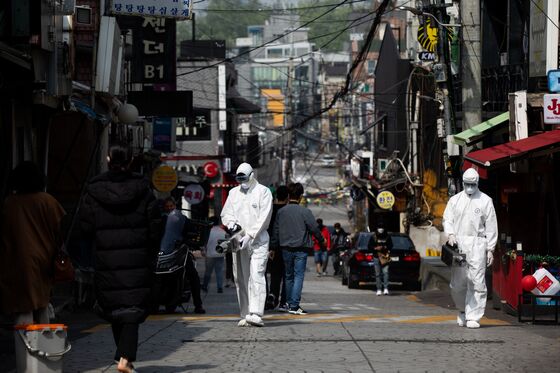 Korea’s Virus Strategy is Tested by Outbreak at Nightclubs