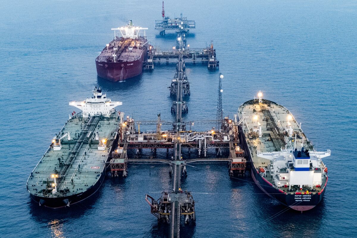 Iraq Seeks More Oil Tankers in Effort to Control Hormuz Transits