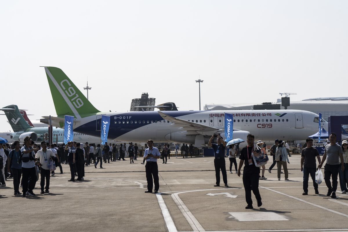 Nigeria Mulls Certifying China’s Jet for Airlines, Reuters Says Nigeria Mulls Certifying China’s Jet for Airlines, Reuters Says