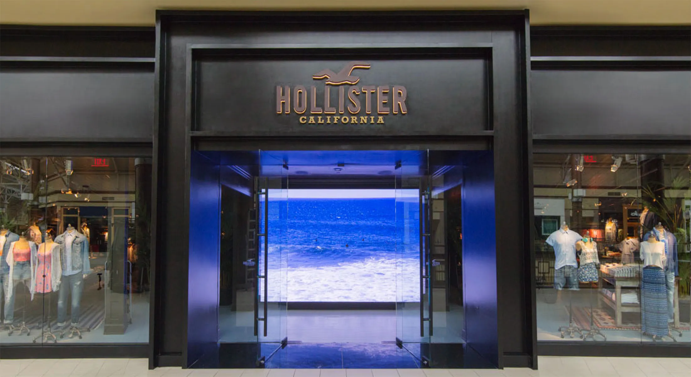 Abercrombie Once Averse to Ads Touts Hollister on Web Series Bloomberg