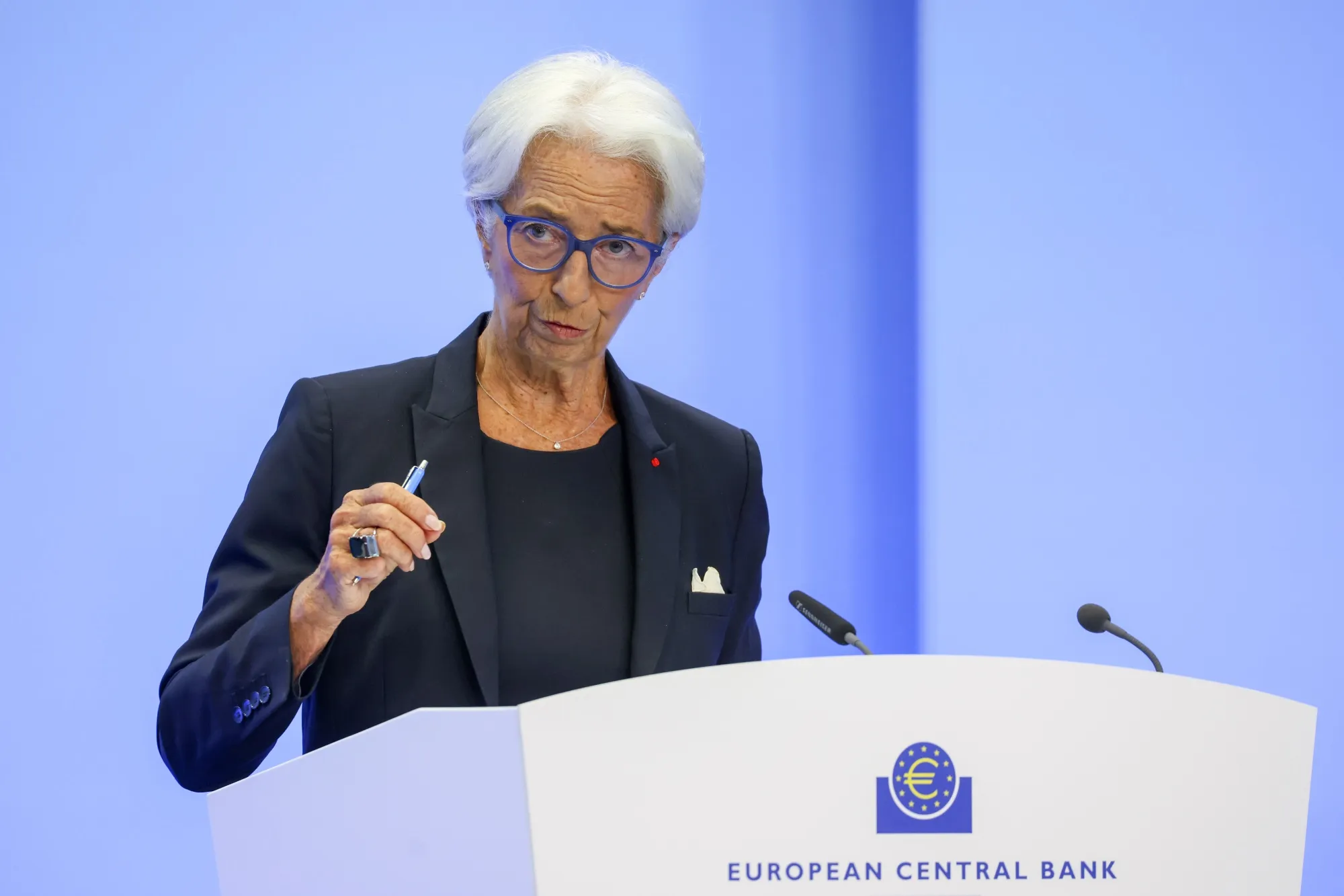 Lagarde wields her&nbsp;pen.