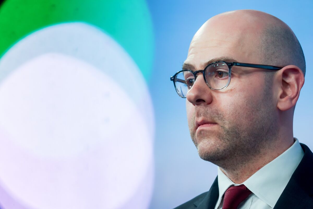 Fed Governor Stephen Miran Steps Down From White House CEA Role