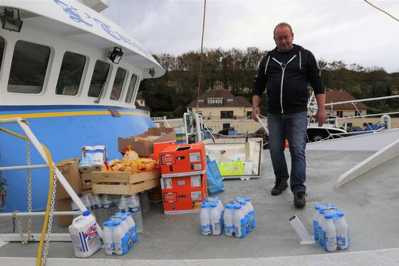 Brexit Deal Put at Risk by Fears of French Fishermen