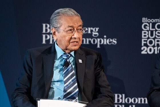 Malaysian Leader Says Trump's Style Doesn't Work Well in Asia