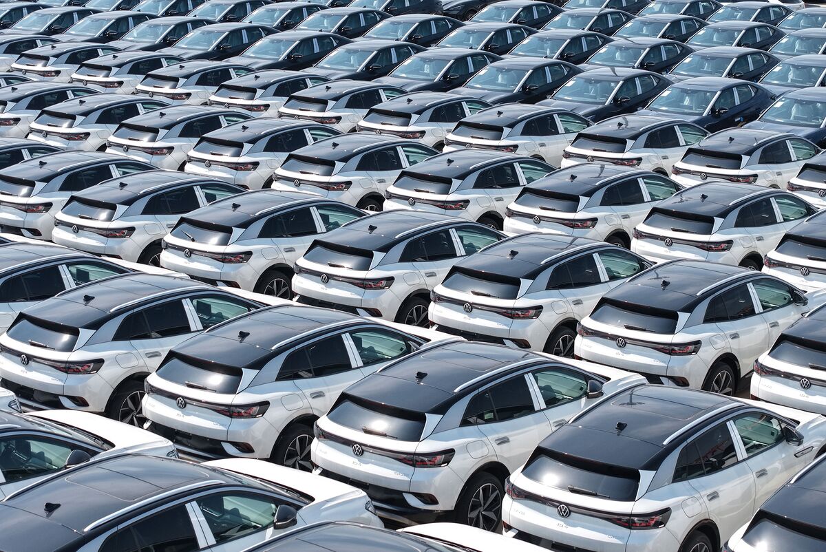 China Stimulus Underwhelms In Sign Two-Speed Economy to Persist