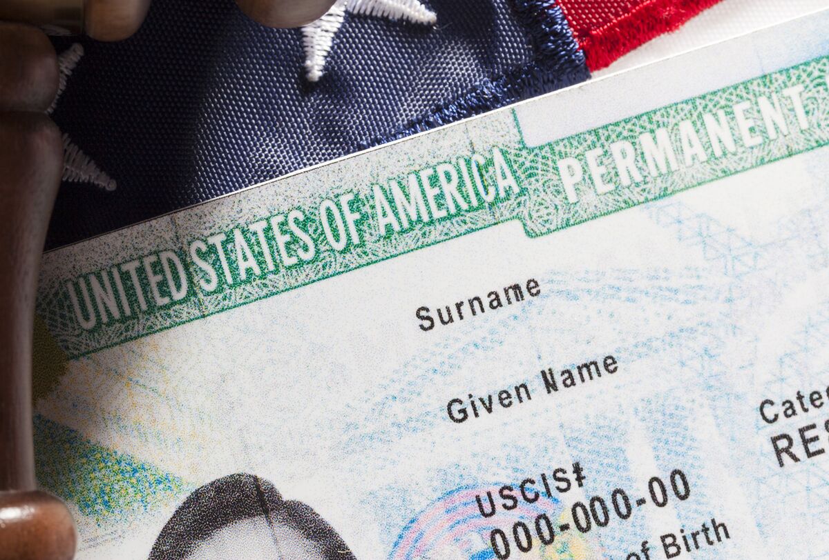 80,000 Green Cards Are About to Disappear From the U.S. - Bloomberg