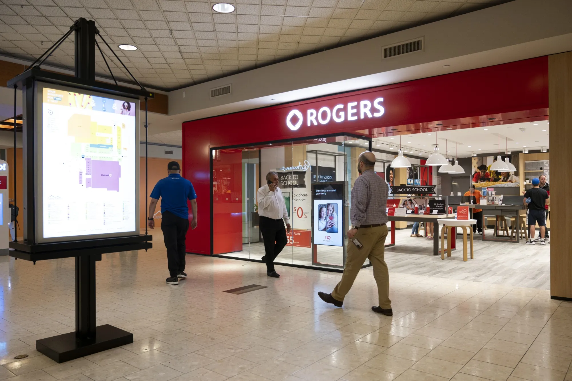 Rogers Shares Fall as Company Nears $5.1 Billion Network Financing Deal ...