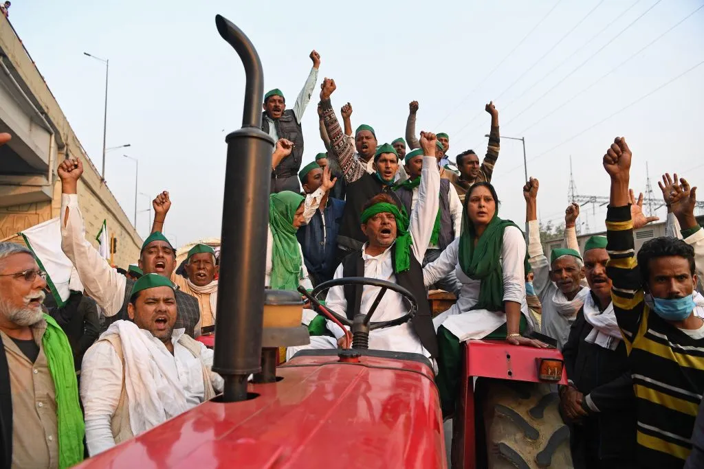 Tens of thousands of farmers have descended on Delhi.&nbsp;